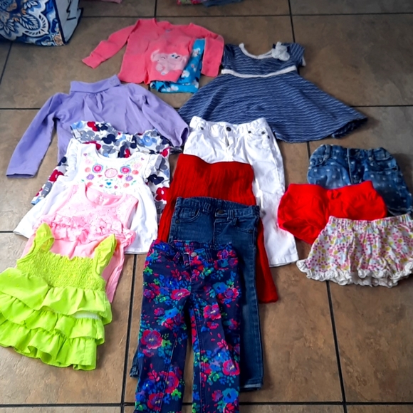 Other - Lot of 2T girls clothes --- 15 items